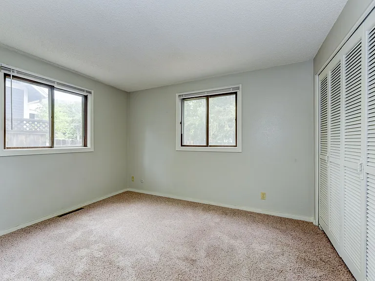 840 North St — Photo 35