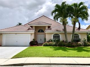 661 SW 93rd Ave, Pembroke Pines, FL 33025