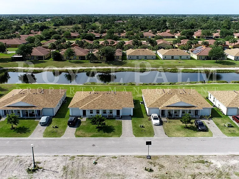 9177 Aegean Cir — Photo 43
