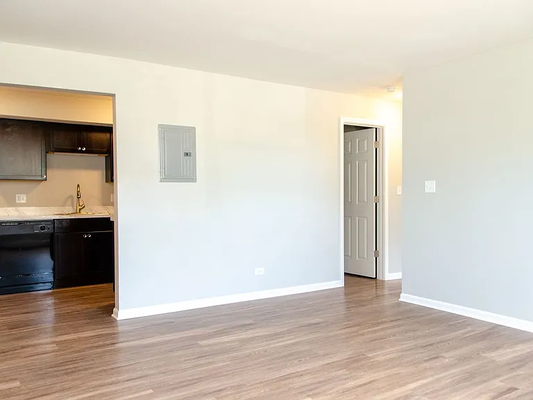 Linden Park Apartments — Photo 64