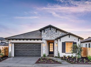 1740 N Maine Ave, Clovis, CA 93619