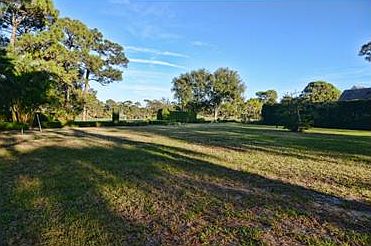 3rd image of 8121 SE Golfhouse Dr