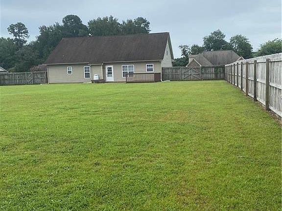 4th image of 385 Seabiscuit Dr