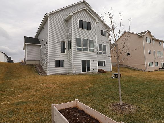 4th image of 18362 Geyser Way