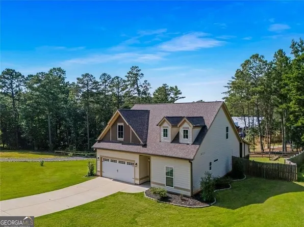 5466 Whitehall Rd, Lula, GA 30554