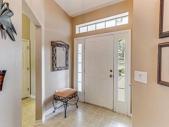 3rd image of 2397 Ainsworth Ave