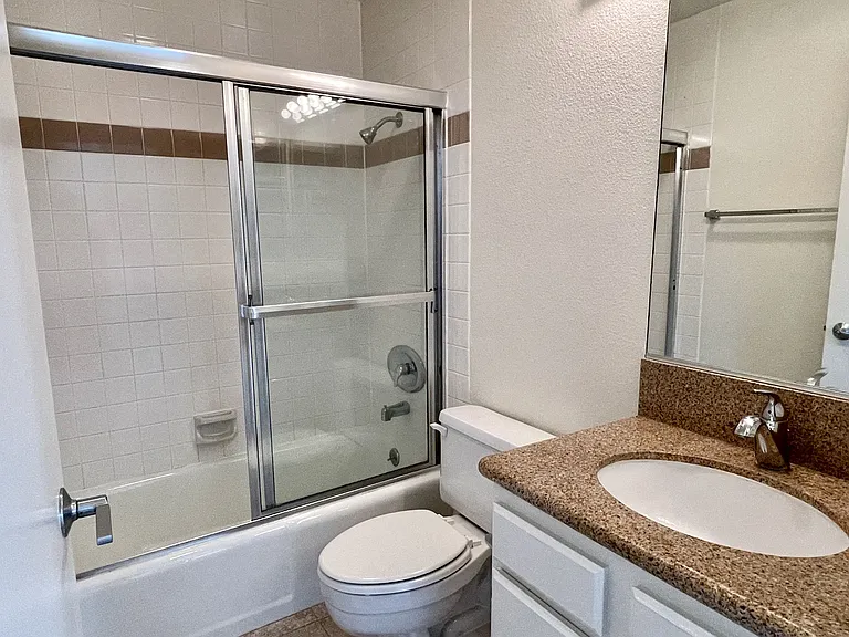Park Rochester Apartments — Photo 108