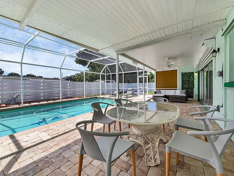 3126 Bougainvillea St — Photo 20