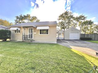 3001 S 3rd St, Southern View, IL 62703
