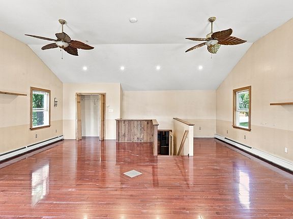 4th image of 5 Pond Lane Ext