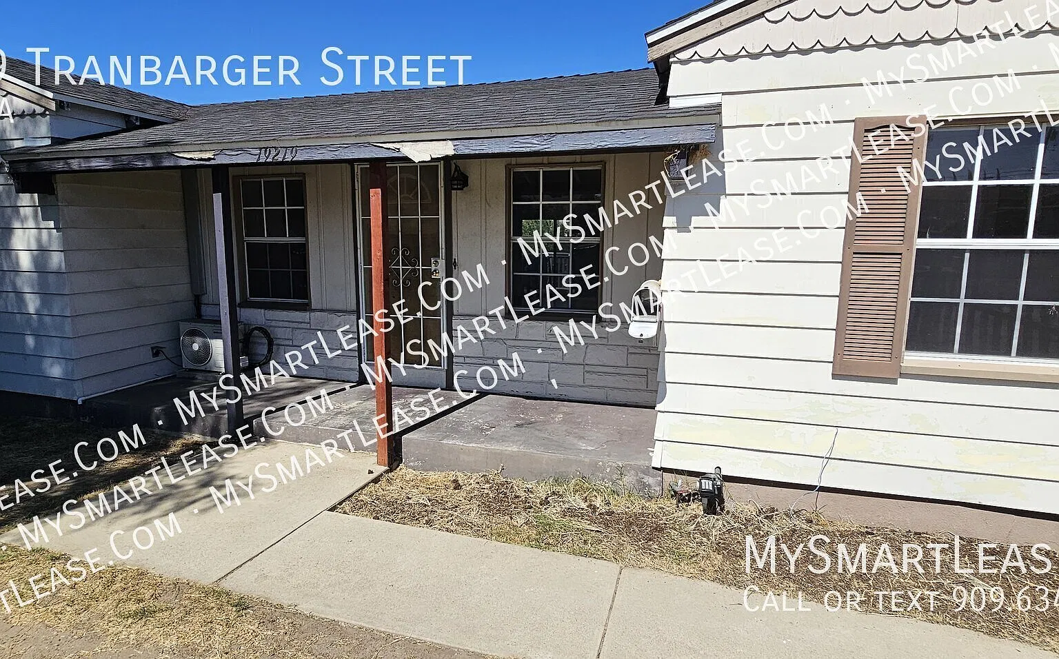 19219 Tranbarger Street — Photo 1