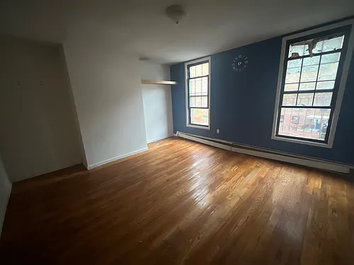 792 Courtlandt Ave #2F Photo 1