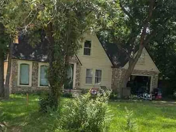 1208 Oak Dr, Kilgore, TX 75662