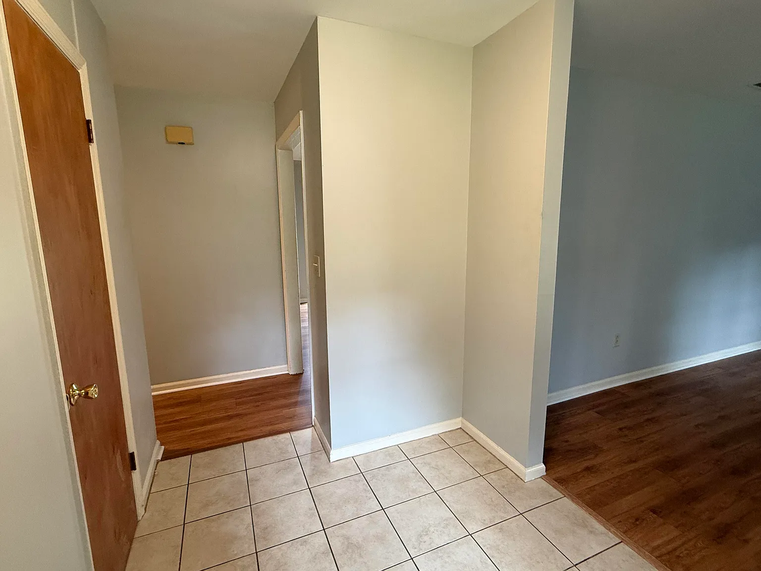 3 bed, 2.0 bath, 1200 sqft, $1,875 — Photo 3