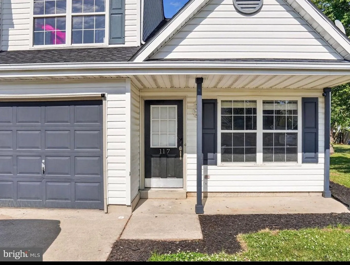 Spacious 3BR Townhome in Middletown — Photo 2