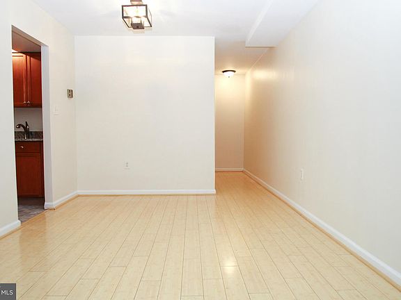 4th image of 9461 Fairfax Blvd APT 103