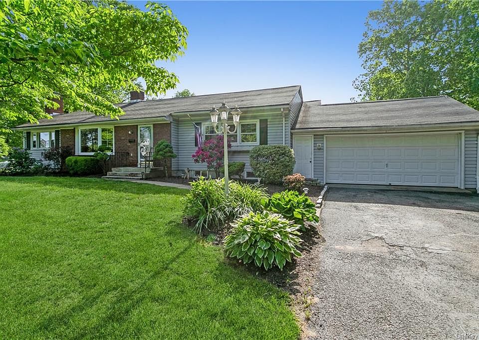 61 Highview Avenue, Nanuet, NY 10954 Zillow