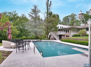 254 Woodland St, Tenafly, NJ 07670