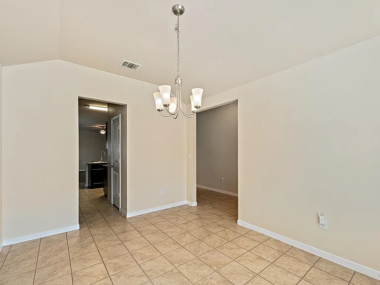 5916 Montrelia Dr — Photo 12
