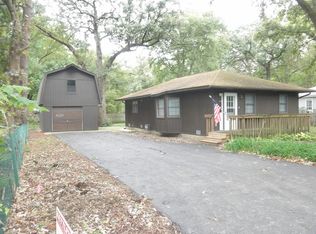 76 Blackhawk Springs Dr, Plano, IL 60545