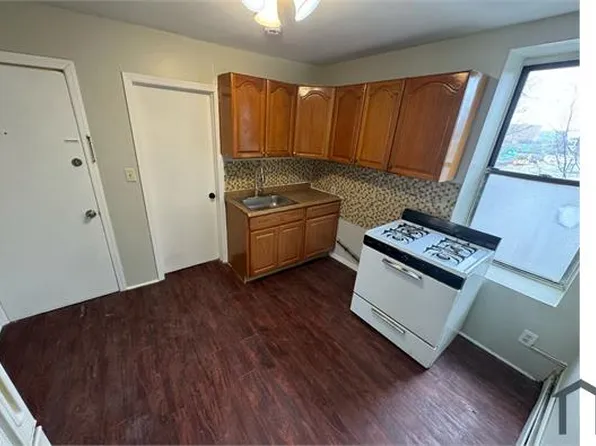 36 S 12th St #3, Newark, NJ 07107
