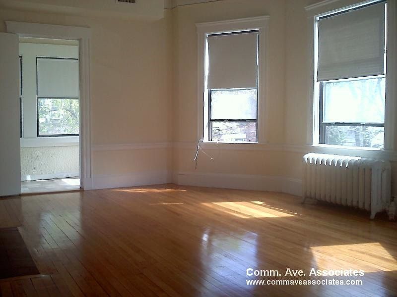 2nd image of 22 Hamilton Rd #3