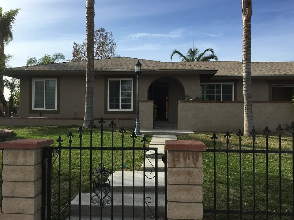 774 Glenwood Ave
