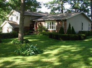 6145 W Wild Oak Ln, Freeport, IL 61032