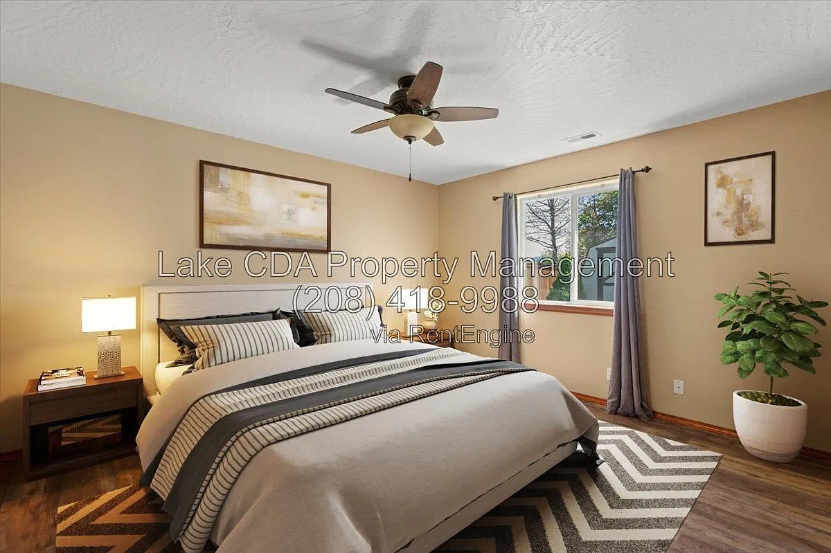 3 bed, 2.0 bath, 1204 sqft, $2,495 — Photo 3