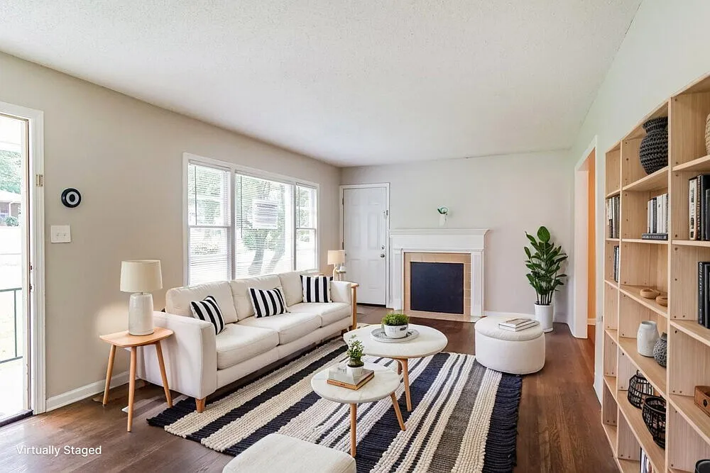 3 bed, 1.0 bath, 1204 sqft, $1,265 — Photo 4