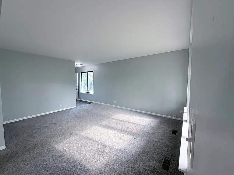 2 Elm Ct — Photo 2