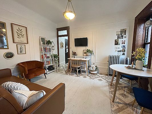 2nd image of 235 2nd Ave APT 4C