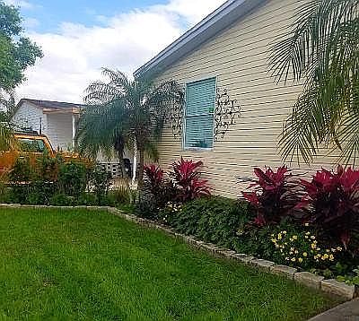 1st image of 8910 Waterway Dr