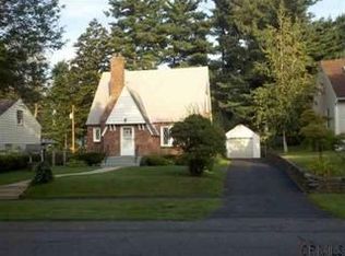 16 Parkwood St, Albany, NY 12203