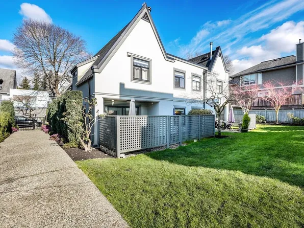 889 Tobruck Ave #38, North Vancouver, BC V7P 1V9