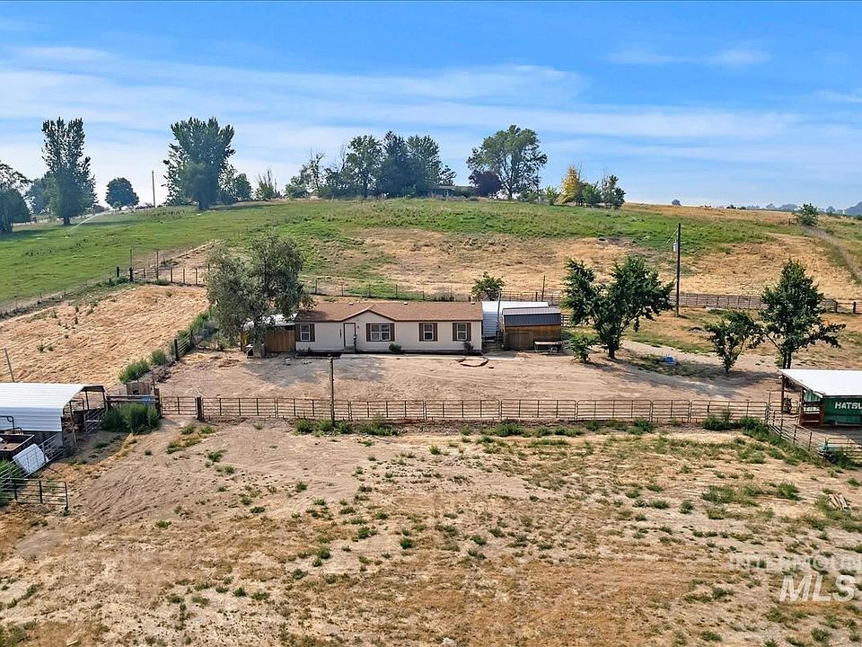 1st image of 1429 Echo Ave
