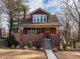1609 N Augusta St, Staunton, VA 24401