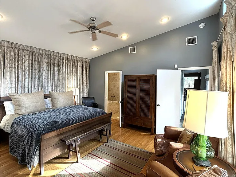 1803 Mohle Dr — Photo 16