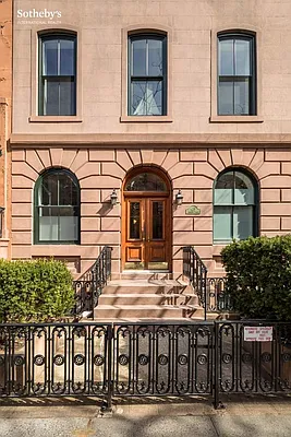 Sold by Sotheby's International Realty | media 22