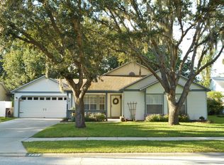 7607 Whisper Woods Ct, New Port Richey, FL 34655