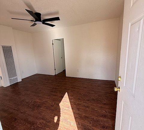 2nd image of 1322 N E St #13
