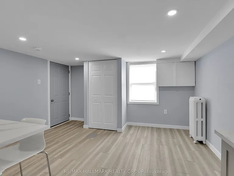 15 Marier Ave #B — Photo 6