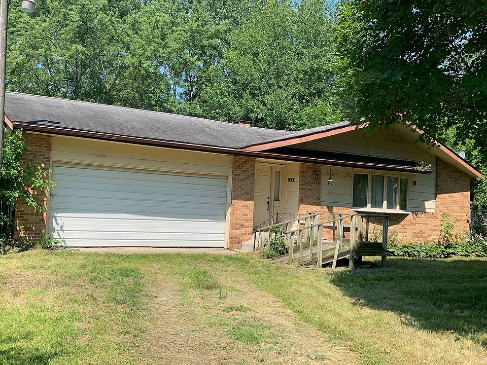 1st image of 3894 King Dr