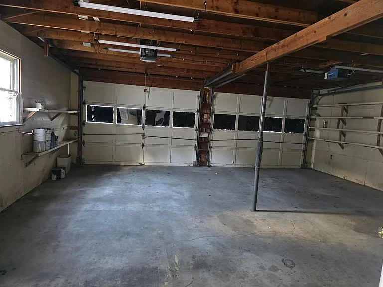 400 Wexford Dr — Photo 3