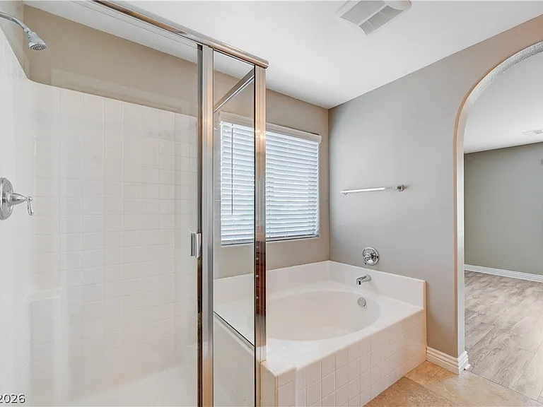 9783 Calliope Creek Ct — Photo 38