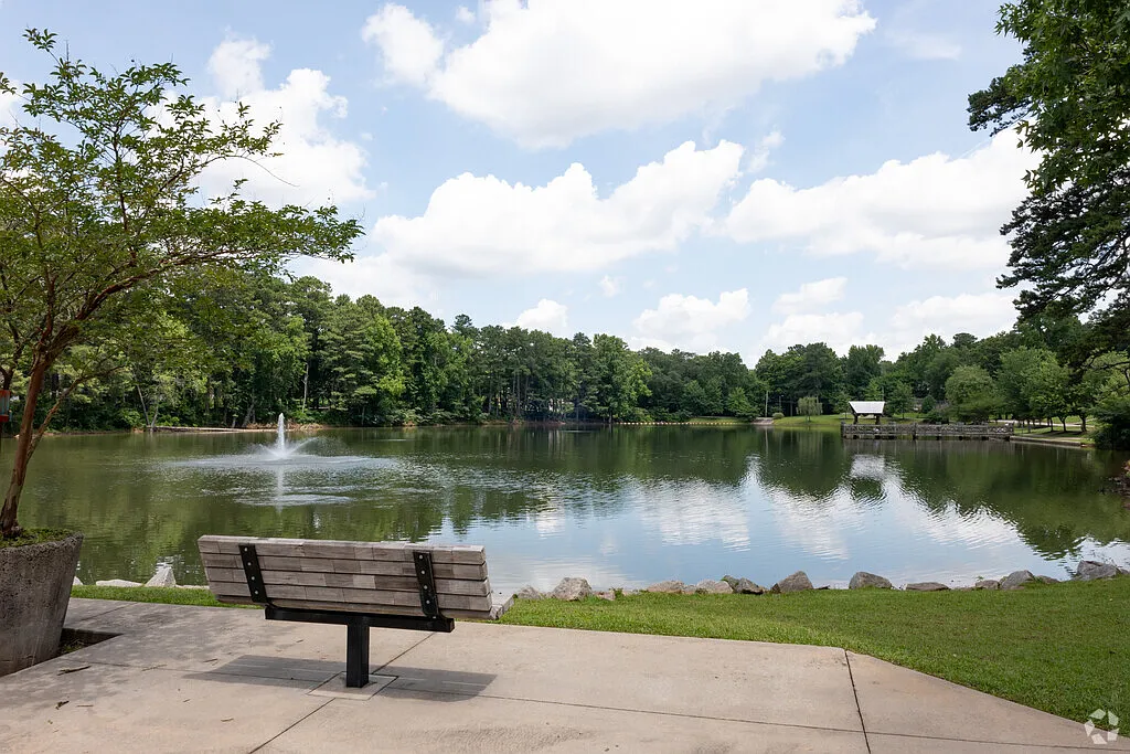 2 bed, 1200 sqft, $1,600 — Photo 4