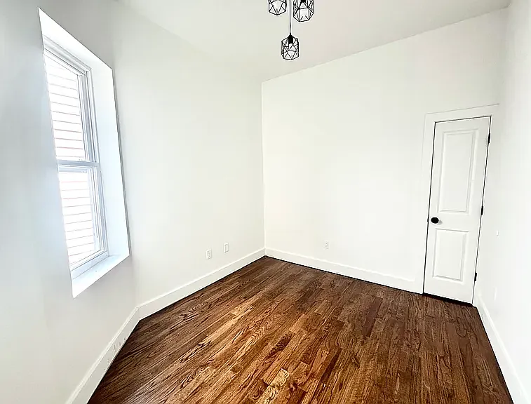 2 bed, $2,100 — Photo 3