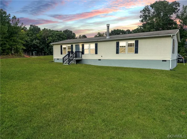 13306 Westfield Ct, Amelia Court House, VA 23002