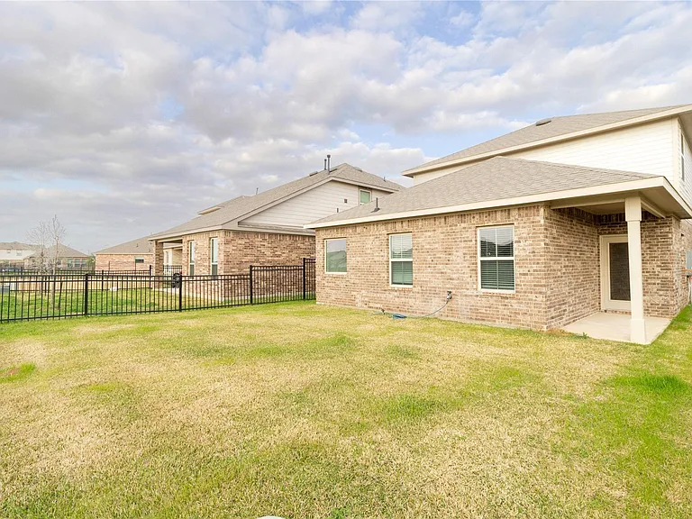 457 Aurora Creek Ln — Photo 29