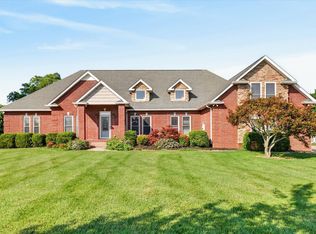 476 Maxshire Ct, Clarksville, TN 37043